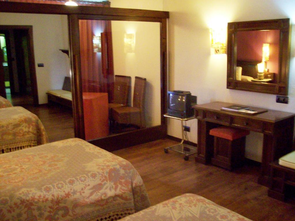 La Rectoral Hotel Taramundi Szoba fotó